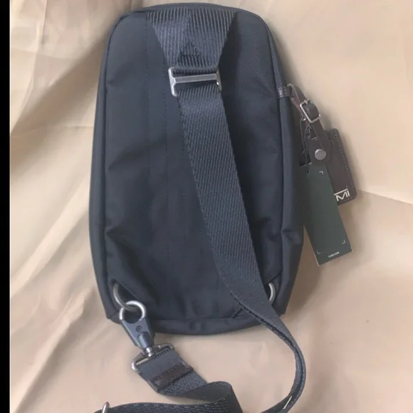 Fashion Men's Tumi Black Belt Bag